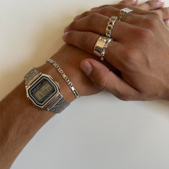 Y2K 2000s vintage retro casio like style silver waterproof stainless steel watch - Picture 2 of 6